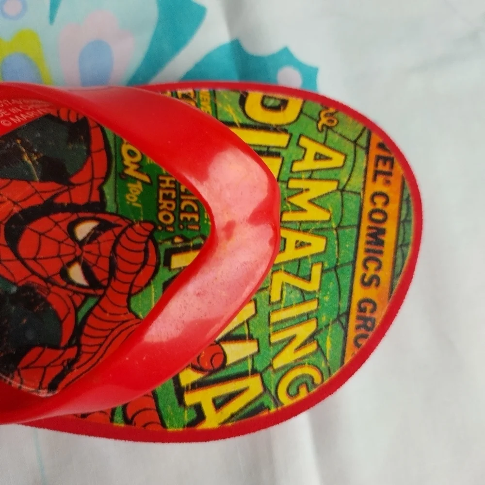 Kids Spiderman Comics Book Flip Flops Size 11/12 By Marvel Action Figure Web